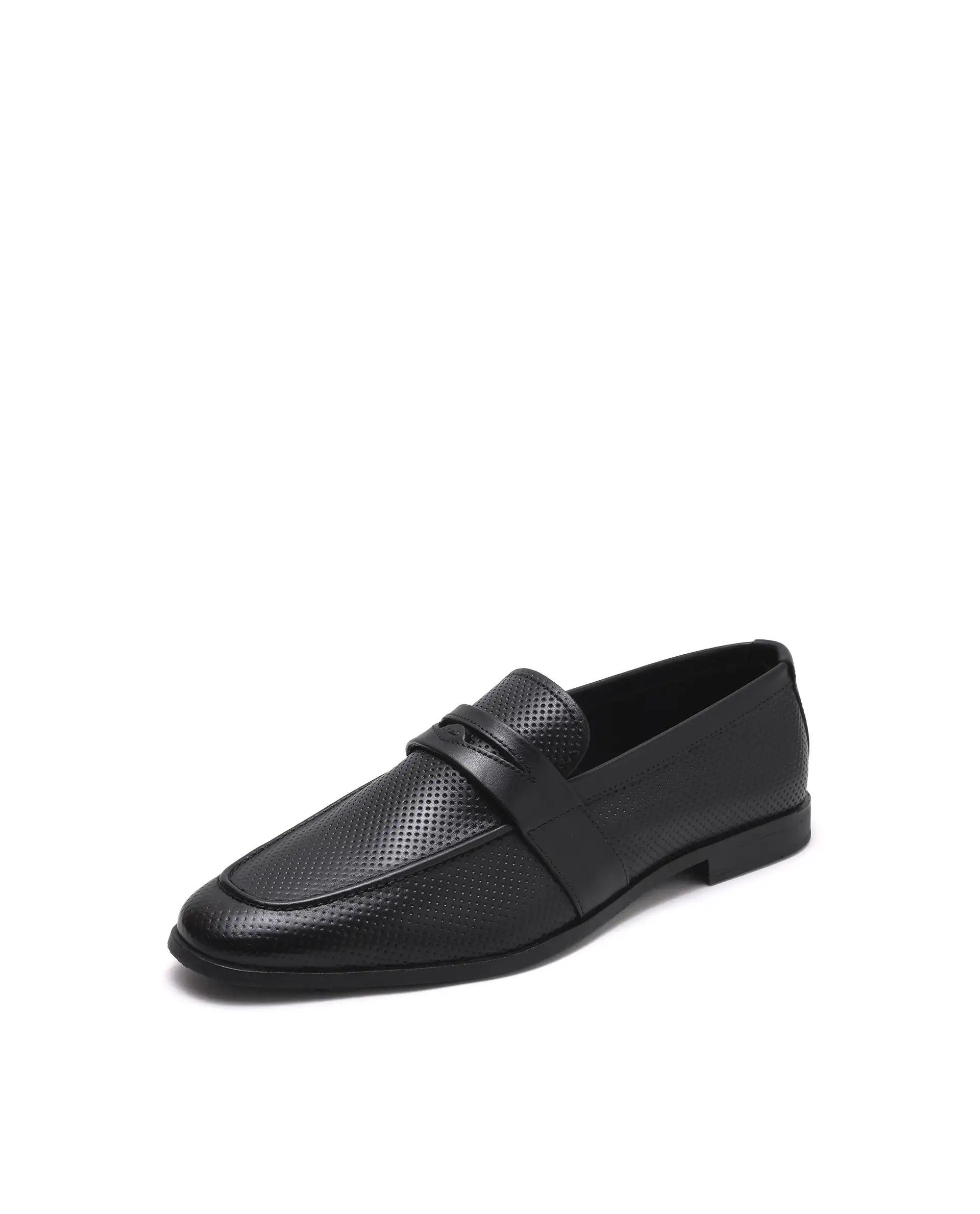 Shoes Sale: Stylish Footwear at Unbeatable Prices